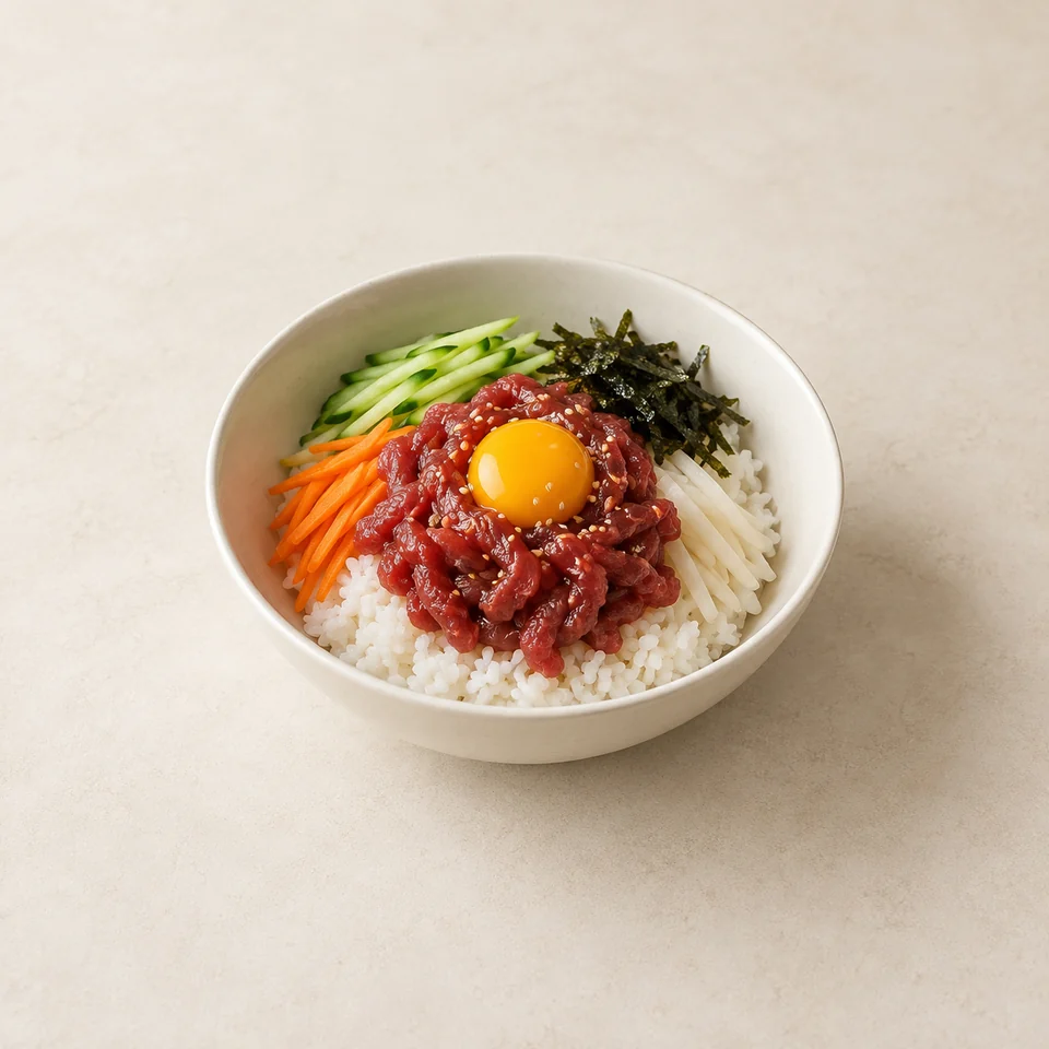 生牛肉拌饭,AI 生成示意图